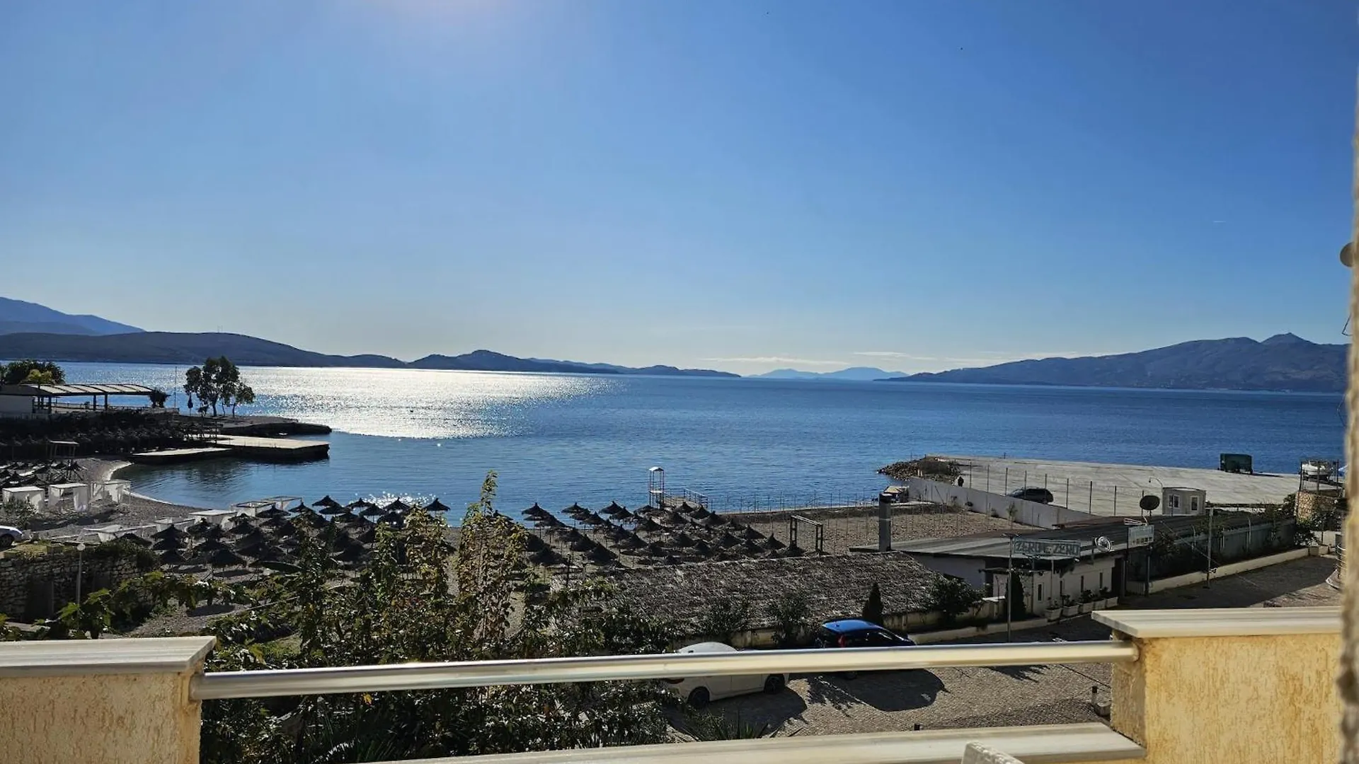 Perfect Seaside Gateway In Sarandeアパートメント Sarandë